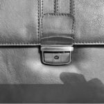 Borsa uomo vintage eco pelle ufficio tracolla pc ipad lavoro scomparti + chiave - immagine 7